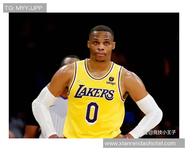 湖人威少从无保障合同到NBA历史三双王，球队核心逆袭之路